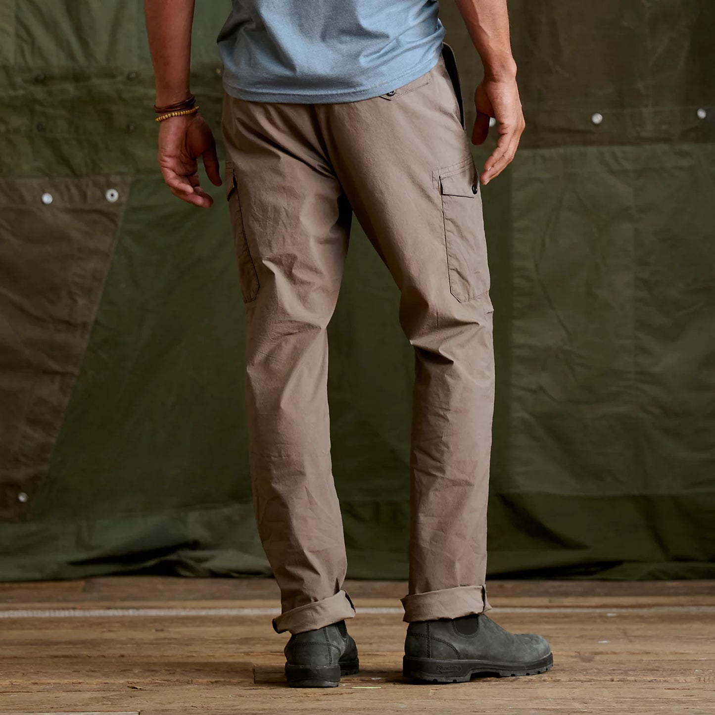 Orvis Men's 1856 Stretch Poplin Regular Fit Cargo Pants