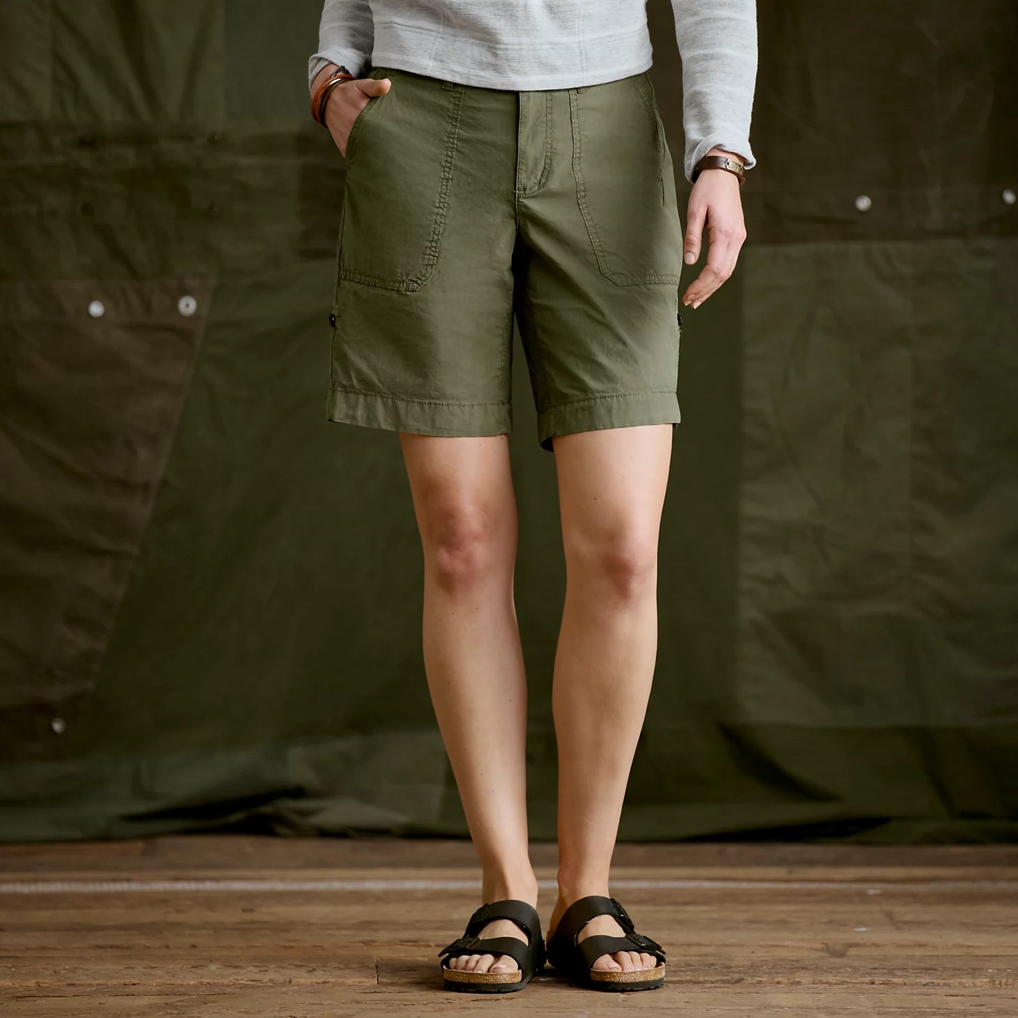 Orvis Women's 1856 Stretch Poplin 9" Utility Shorts
